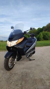 Suzuki burgman 400