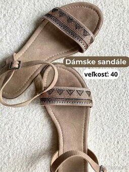 Dámske sandále s kamienkami, veľkosť 40