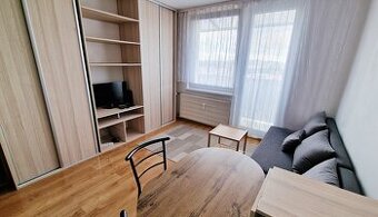 Garsónka s výhľadom na mesto – skvelá investícia, zariadenie