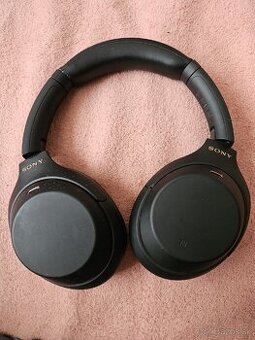 • Sony WH-1000XM4 - Prémiové bezdrôtové
slúchadlá