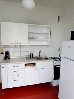 Prenaj.3-izb.byt na Exnárovej, v Ružinove, BA 2