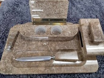 Na predaj MRAMOROVÁ PÍSACIA SADA z I.republiky--sada sa pred