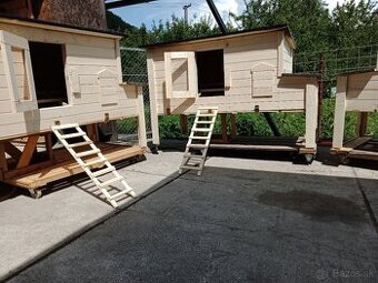 Kurín kurník Latrina suché wc psia psie búdy