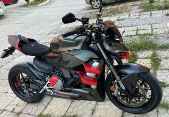 Ducati Streetfighter V2 2023 (153 koní 112 kW)