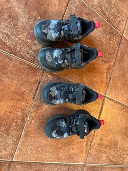 Tenisky pre Dvojicky  veľkosť 30