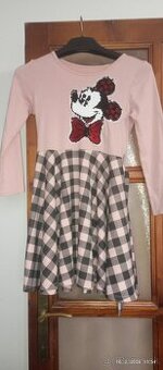 Krásne šaty s meniacim sa Mickey Mouse – veľ. 116/122
