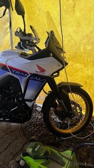 Honda transalp 750