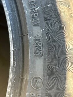 Predám letne pneumatiky  235/45/18 94V