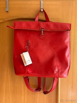 VÄČŠÍ KVALITNÝ KOŽENÝ BATOH zn.TITHANA