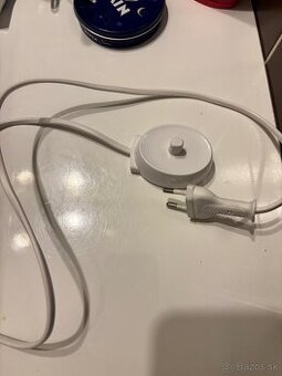 Predam nabijacku na rotacnu zubnu kefku OralB