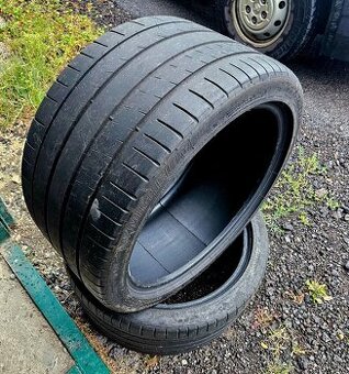 Pneu 305/30ZR 20michelin pillot super sport