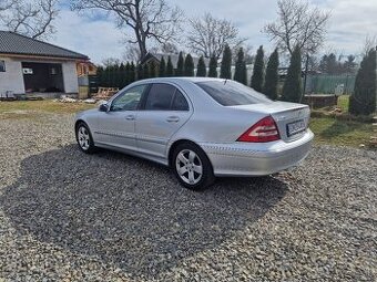 Predám Mercedes Benz C200 cdi
