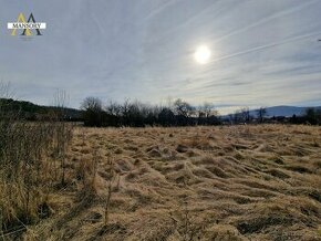 NA PREDAJ, pozemok vhodný pre rodinný dom 3590m2 – Dolné Sŕn