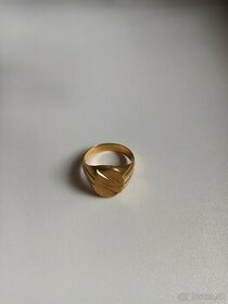 elegantný pánsky zlatý prsteň,21K, 9,7g,veľkosť 10,5(20,2mm)