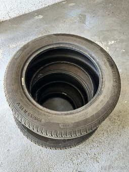 Letné pneumatiky Barum Bravuris 5 195/55 R15 85V - 4 kusy