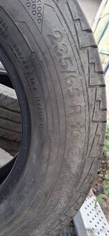 Continental 235/65 R16C