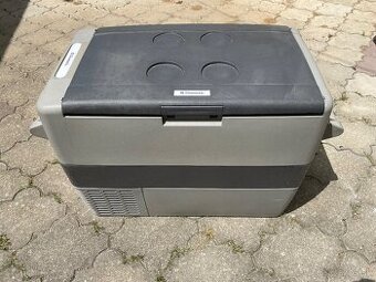 Prenosná chladnička / chladiaci box