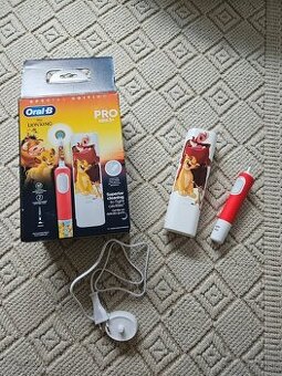 Detska kefka Oral B