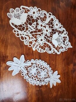 4. 2x Krásna maslová jemná macrame dečka zdobená kvetmi 22x