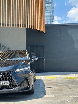 Lexus NX 2.5 Hybrid AWD Executive