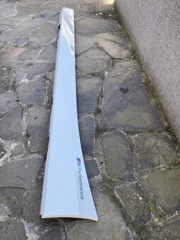 BMW F20 Bocny prah predfacelift Lava strana