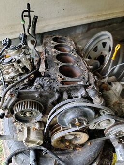 Motor Mazda b 2500/Ford ranger