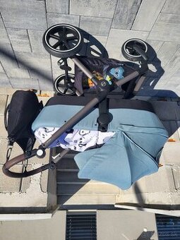 Cybex Eos Lux Sky blue 2025