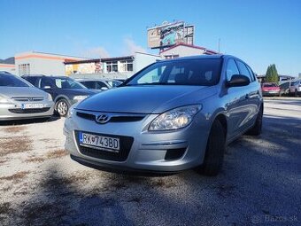 Hyundai i30 1.6i CVVT Style - 1