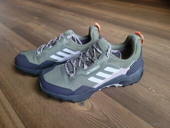 Predám dámske trekové tenisky adidas TERREX AX4 GTX W