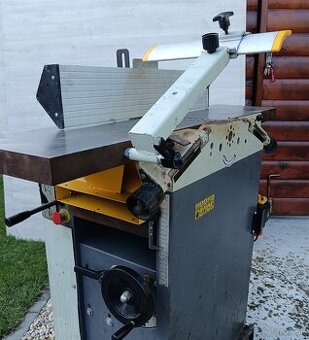 Hoblovačka s preťahom Proma, spodna freza Rojek.