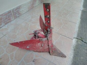 Pluzik na vyoravanie zemiakov na varisystem-cert