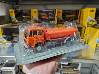 Model LIAZ 110.850 SA8 KROPIĆKA 1:43 DeAgostini