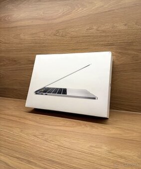 Macbook Pro 13” 2017 8GB / 512GB - nepoužitý