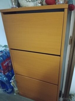 Botník 3-dvierkový, farba čerešňa - 1