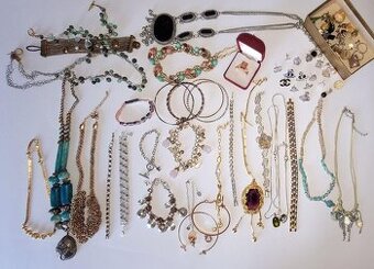 Bižutérne šperky 3 sady balené po 11 ks/7e