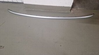 4m8807791a lista zadneho naraznika q8 sq8 streiborna orig