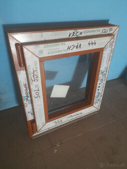 Nové plastové okno, zlatý dub