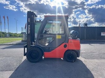 Vysokozdvižný vozík - TOYOTA 02 - 8FGF30 so zárukou