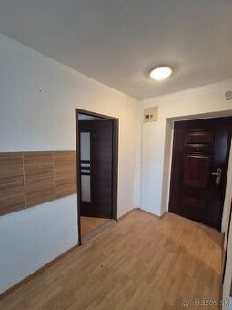 2-IZBOVÝ BYT V KOMÁRNE – PONÚKA SA NA PREDAJ