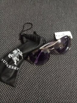 Burberry slnečné okuliare..Sú nové,