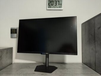 27" Gigabyte M27UP