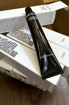 Enzýmový exfoliant prémiovej značky Grown Alchemist