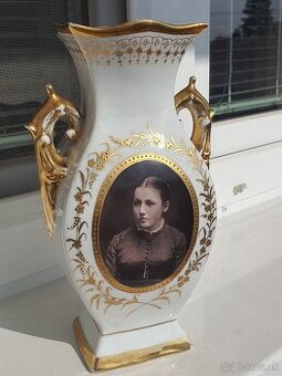 Unikátna secesná amfora s dobovým portrétom