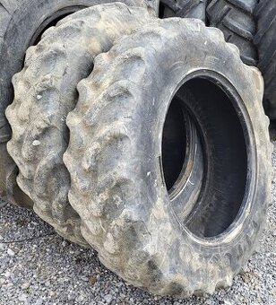 Predam pneumatiky 13.6 r 28