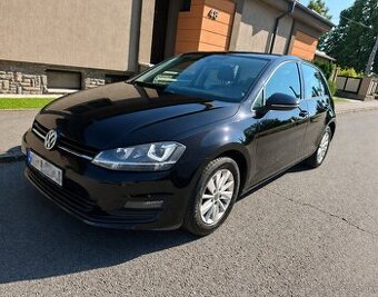 Volkswagen Golf VII 1.2 TSI 77kw Highline Garážované