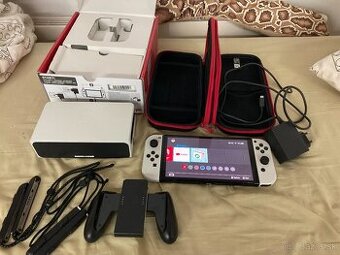 Nintendo Switch OLED Biely (škrabance dohoda možná)