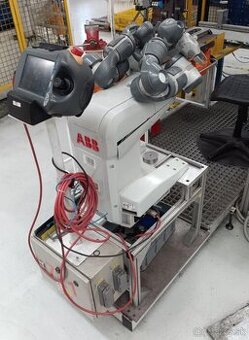 Kolaborativní robot ABB IRB 14000-0.5/0.5 (9037)