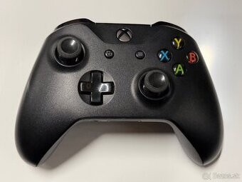 Originálny bezdŕotový ovládač pre xbox one - čierny