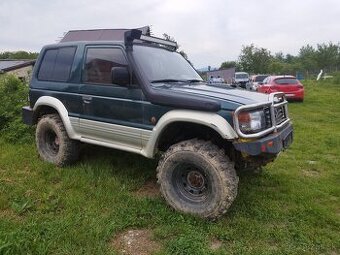 Mitsubishi Pajero M57
