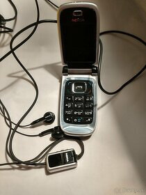 Nokia 6131+headset